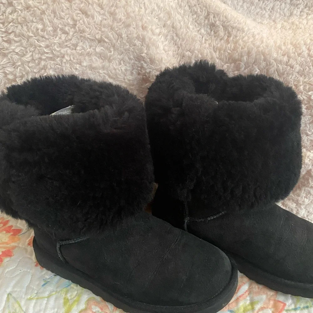 UGG Black Winter Boots Tall Slip-On Design